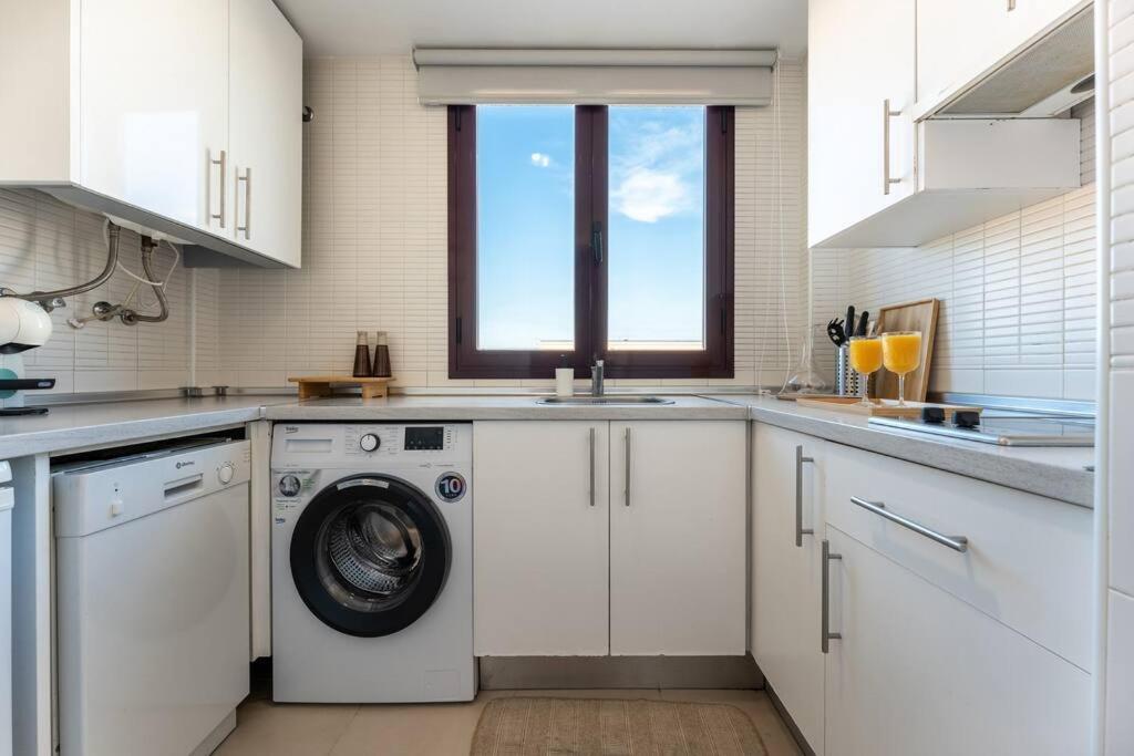Unique Charming Apartment In The Heart Of Малага Екстер'єр фото
